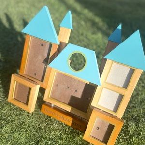 ⛄️🎄Super Cute Disney Castle wooden Frame